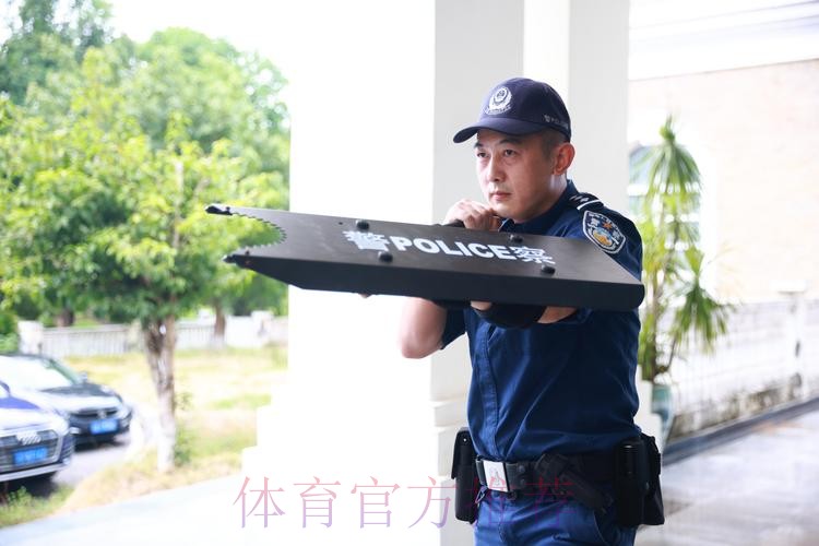 自剑中心提升软硬件保安全